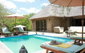 Luvivane Luxury Villa
